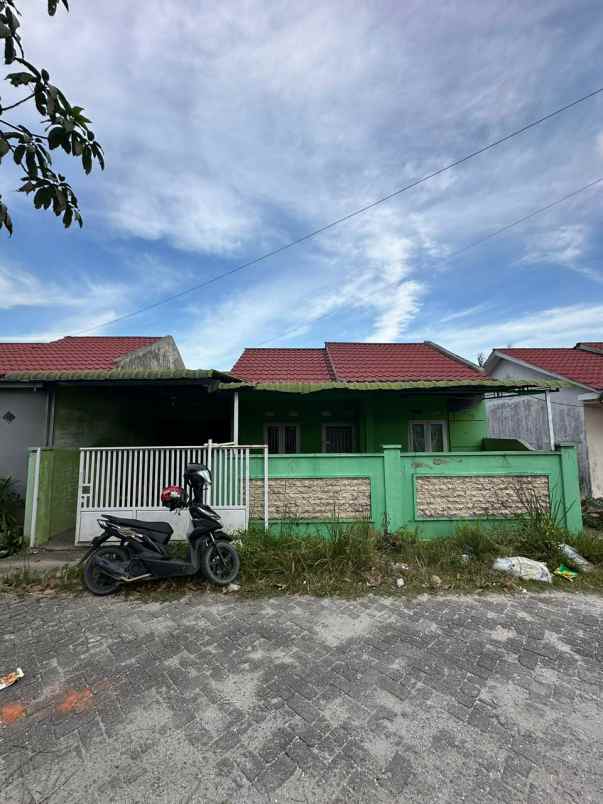 dijual murah hanya 200 juta rumah jl baru arengka