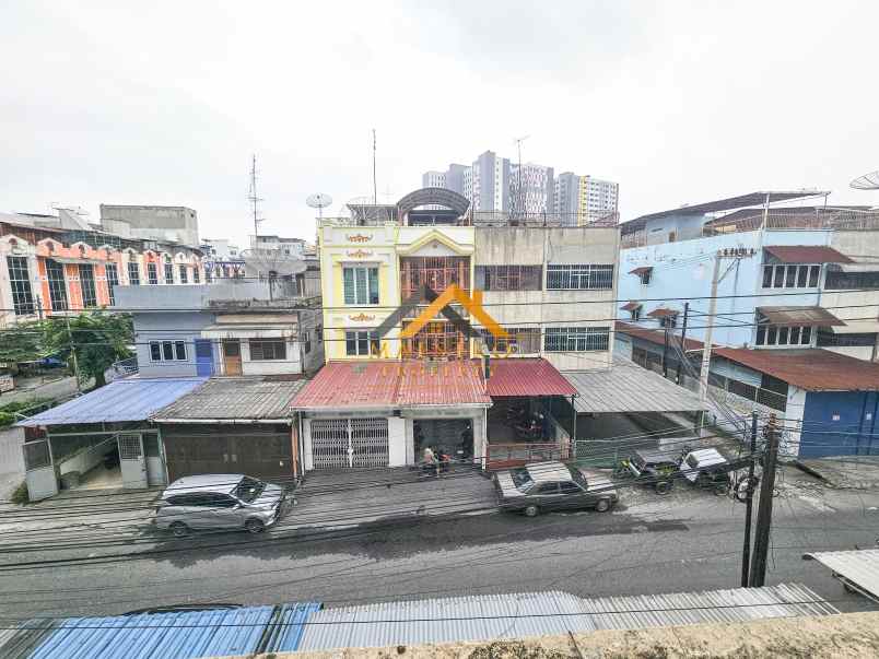 dijual ruko gudang kantor jalan kapten jumhana dekat