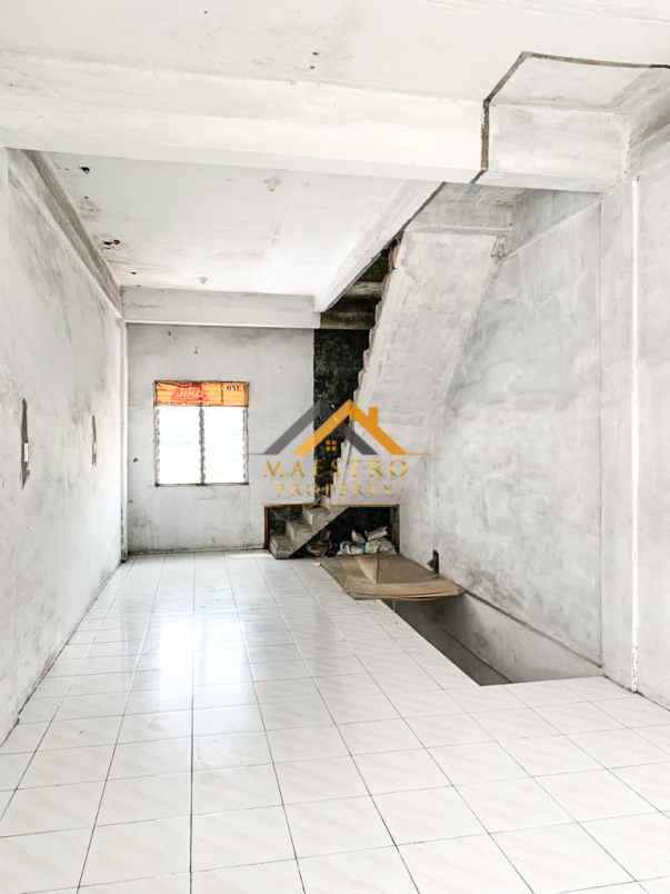 dijual ruko gudang kantor jalan madong lubis