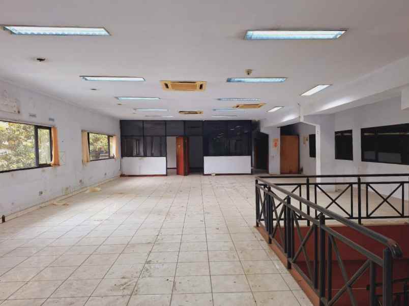 dijual ruko gudang kantor jalan mercedes benz