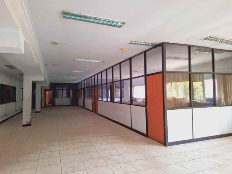 dijual ruko gudang kantor jalan mercedes benz