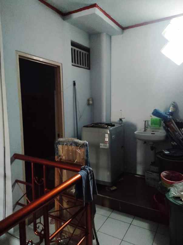 dijual ruko gudang kantor jalan perumahan villa nusa