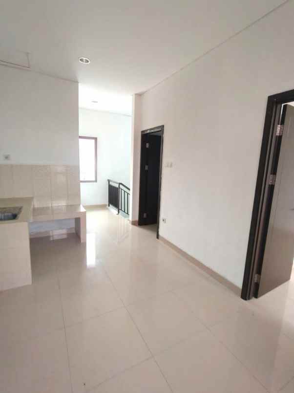 dijual ruko gudang kantor jgc jakarta garden city cakung