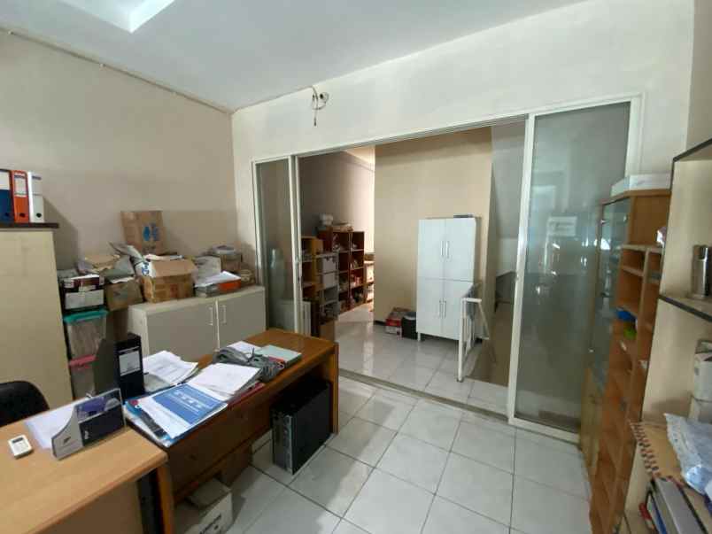 dijual ruko gudang kantor manyar kertoarjo
