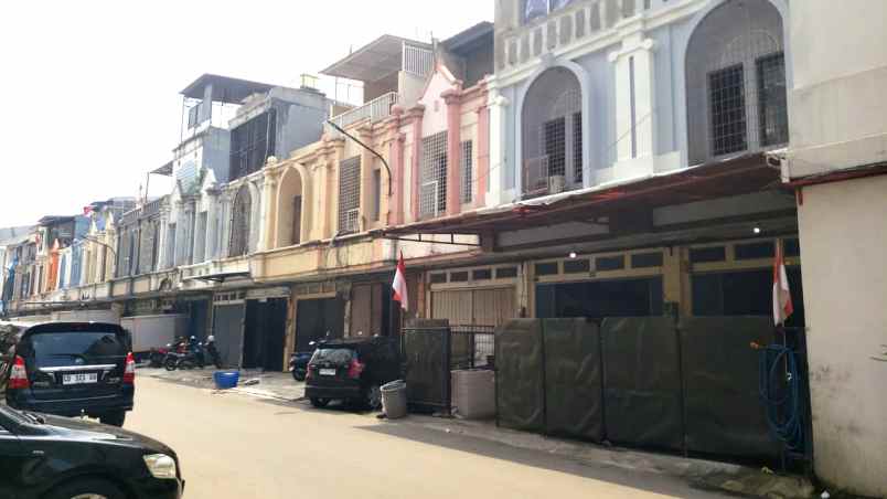 dijual ruko gudang kantor ruko gandeng di taman