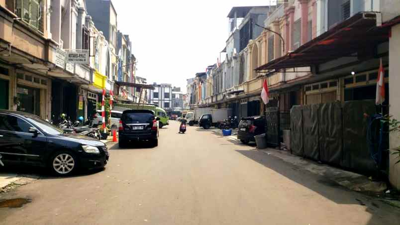 dijual ruko gudang kantor ruko gandeng di taman