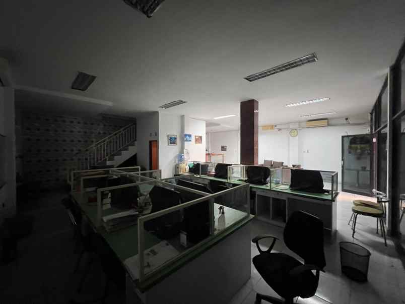 dijual ruko lokasi sesetan denpasar selatan