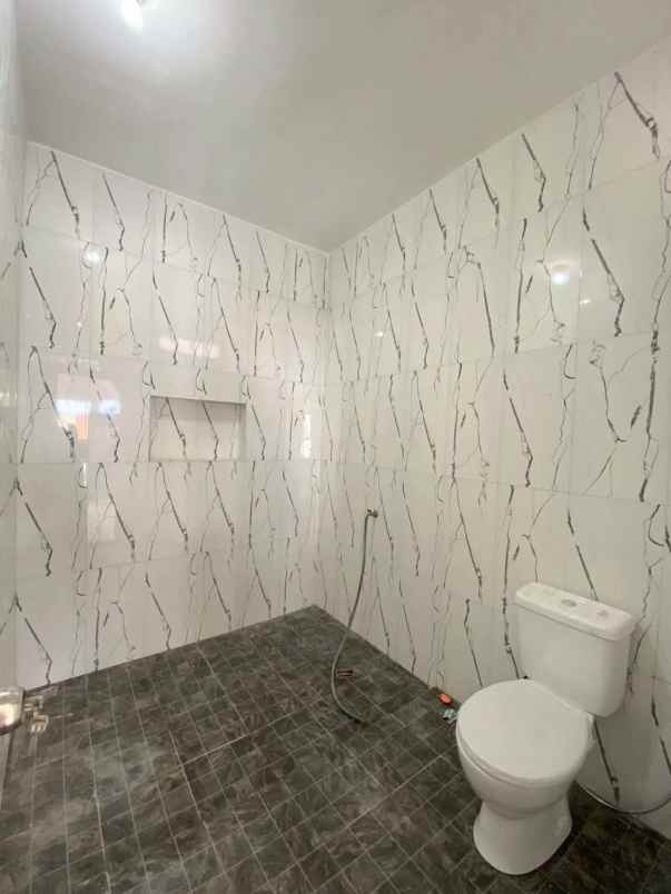 dijual rumah 1 5 lantai lokasi sawojajar 1 kota malang