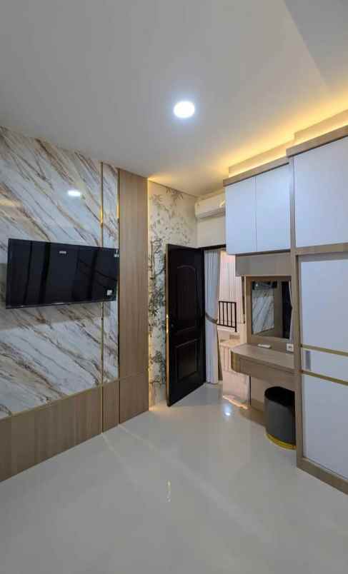 dijual rumah 2 lantai di borobudur manyaran semarang