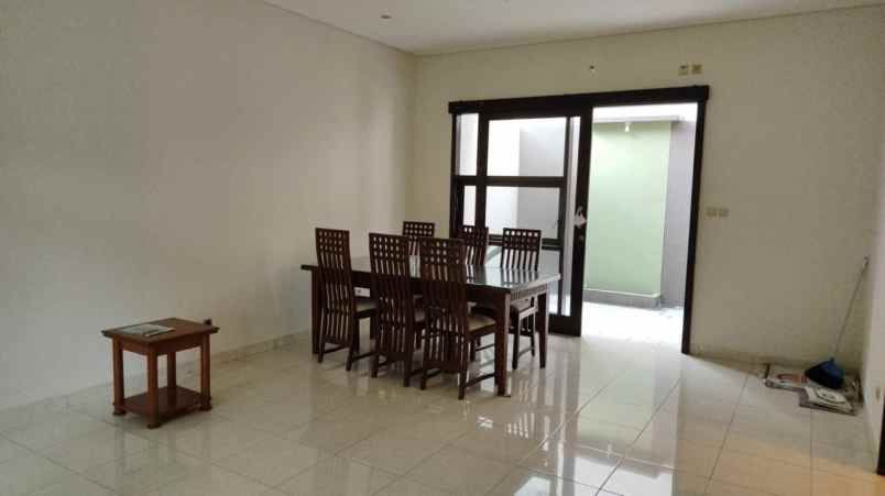dijual rumah 2 lantai di cluster bukit bogor raya