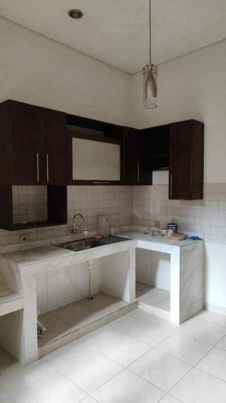 dijual rumah 2 lantai di cluster bukit bogor raya