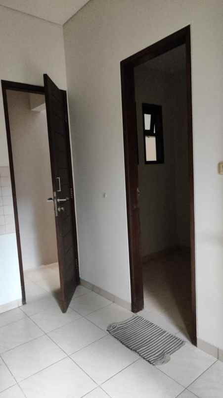 dijual rumah 2 lantai di cluster bukit bogor raya