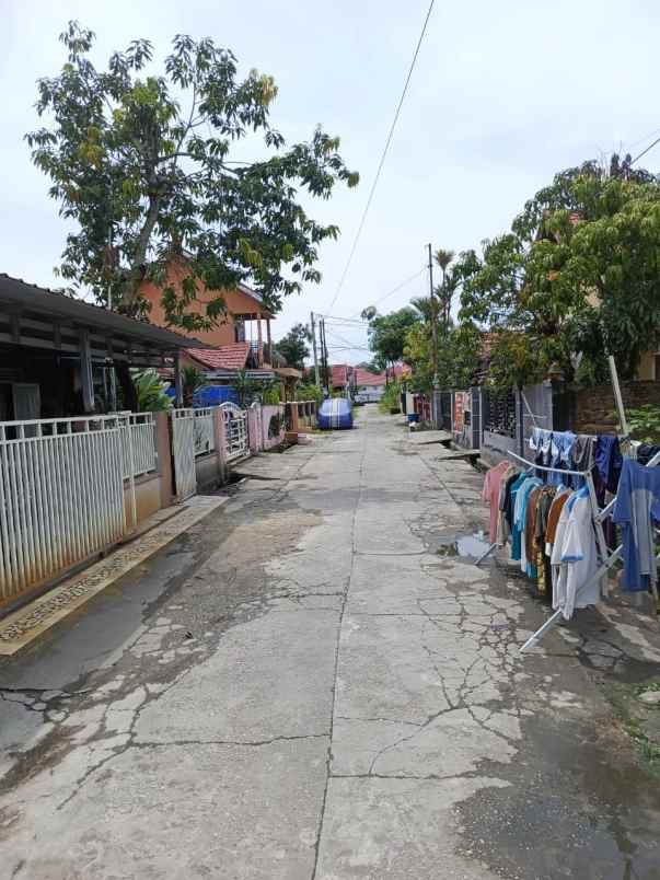 dijual rumah 2 lantai jl delima panam harga 425 juta