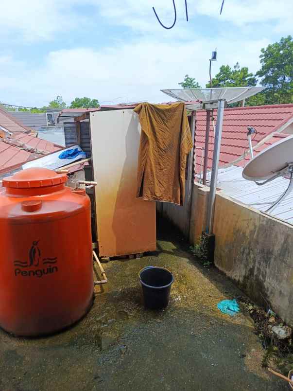 dijual rumah 2 lantai jl delima panam harga 425 juta