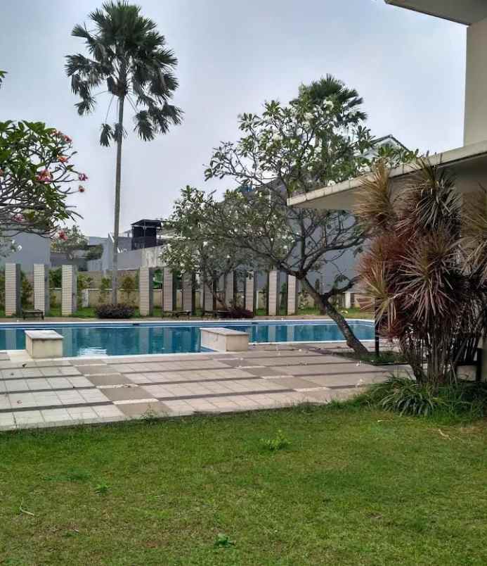 dijual rumah alam sutera serpong utara