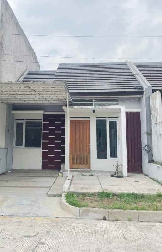 dijual rumah arcamanik