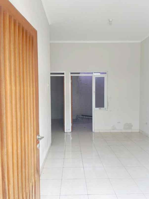 dijual rumah arcamanik