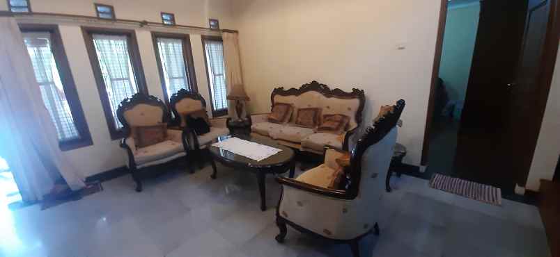 dijual rumah arcamanik endah