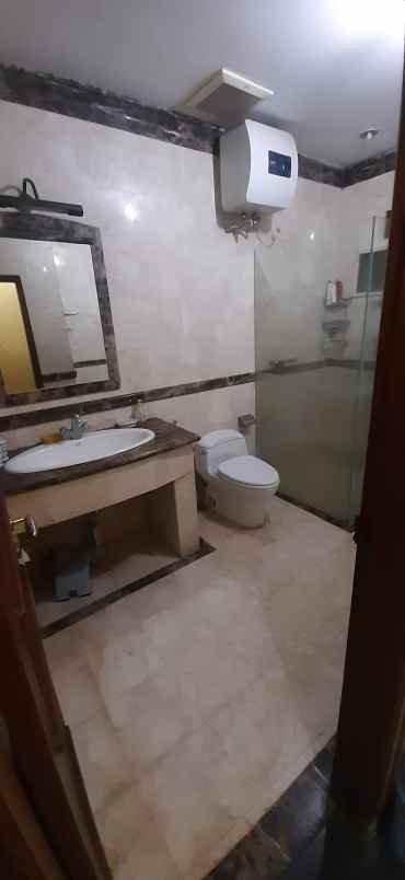 dijual rumah arcamanik endah