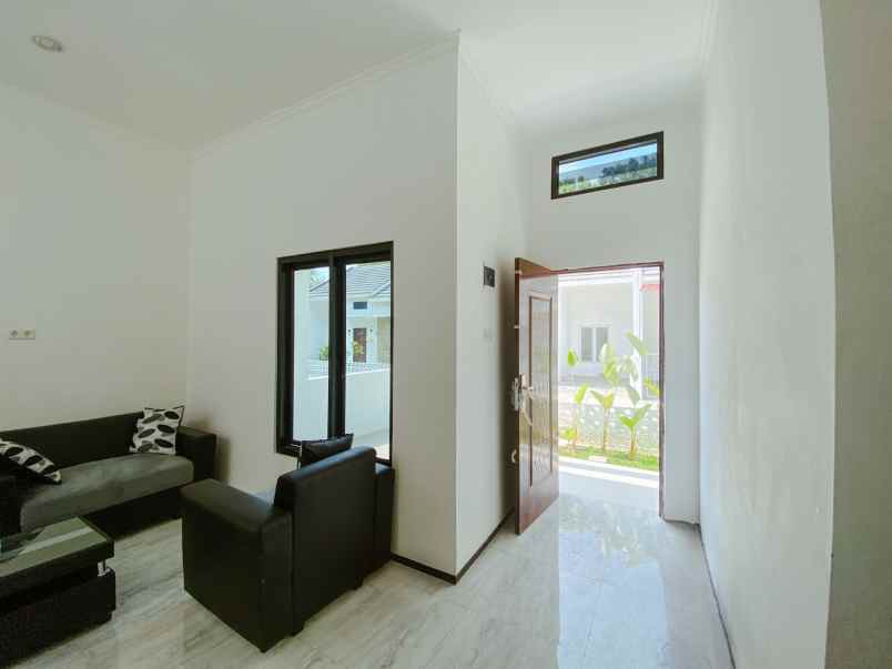 dijual rumah argomulyo kec sedayu