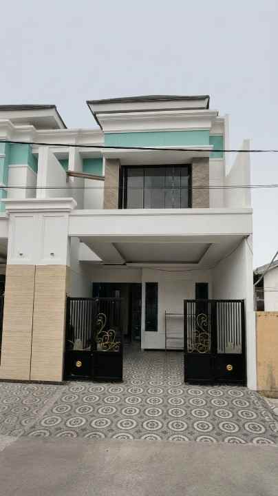 dijual rumah babatan pantai