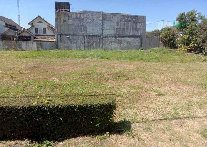 dijual rumah bagus 600 m dari gor arcamanik bandung