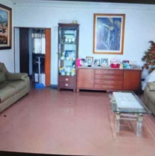 dijual rumah bagus asri luas di danau indah barat