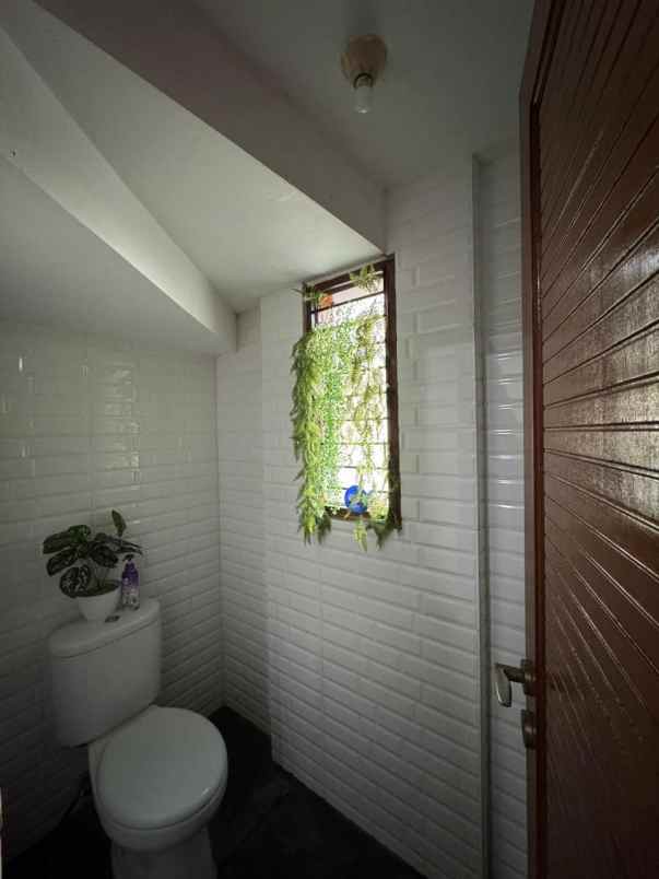 dijual rumah balekembang kramat djati