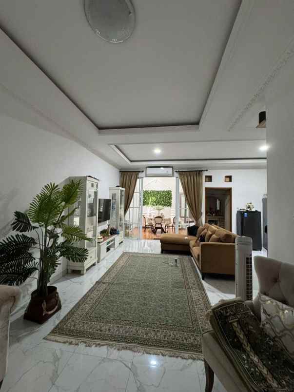 dijual rumah balekembang kramat djati