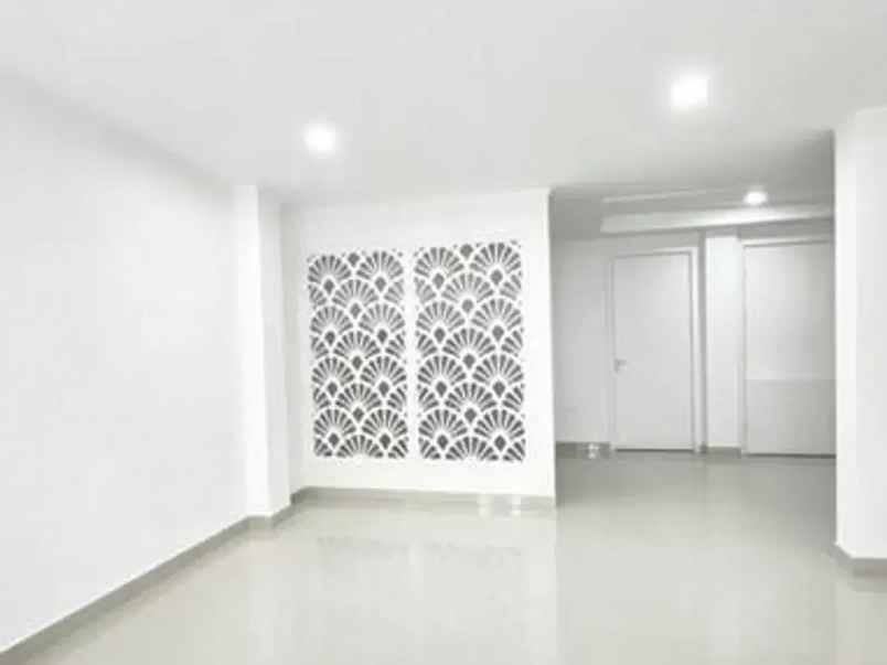 dijual rumah baru di galaxy one gate jalan 2 mobil