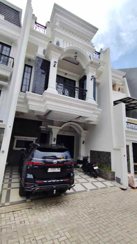 dijual rumah baru didalam komplek di jagakarsa jaksel
