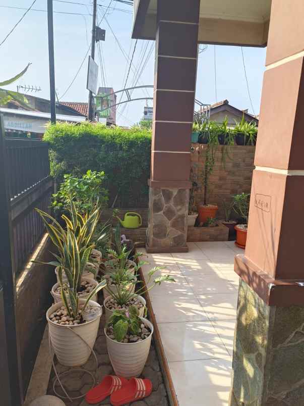 dijual rumah beji depok