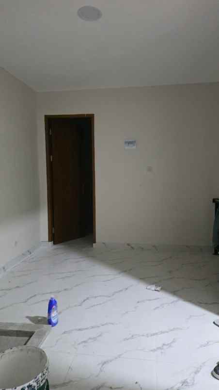 dijual rumah belakang mall kelapa gading
