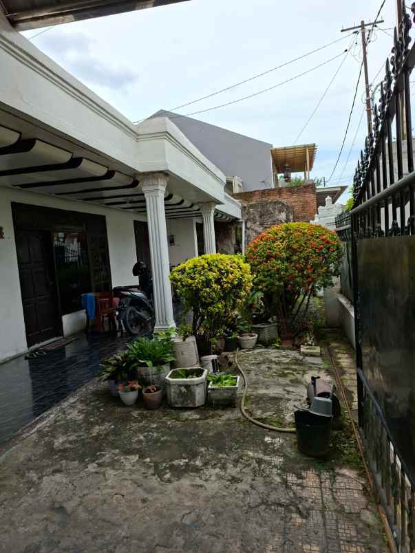 dijual rumah bendul merisi