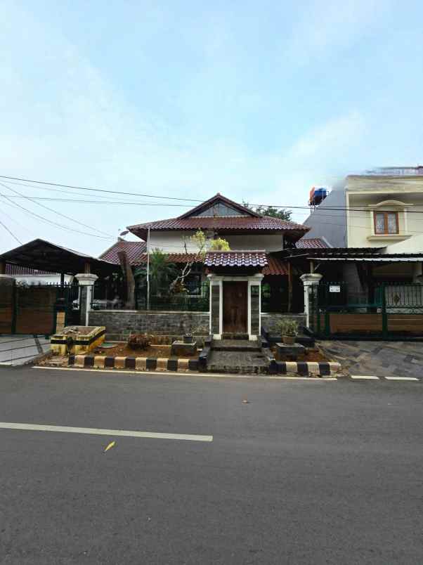 dijual rumah billymoon