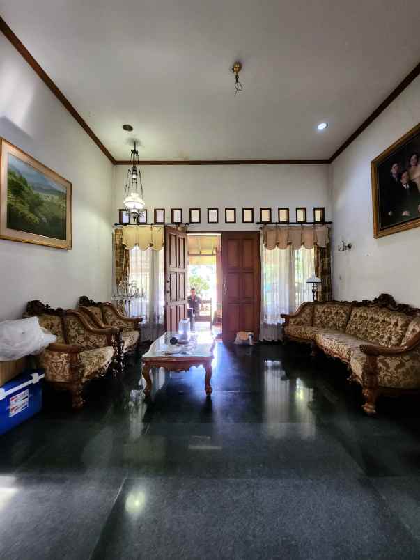 dijual rumah billymoon