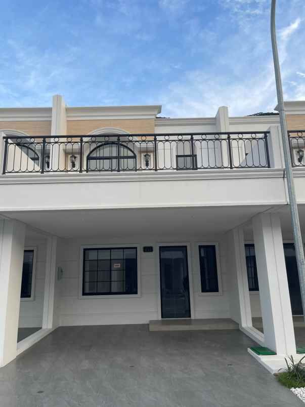 dijual rumah bukit nirmala pik2