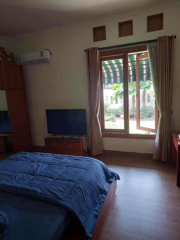 dijual rumah bumi bintaro