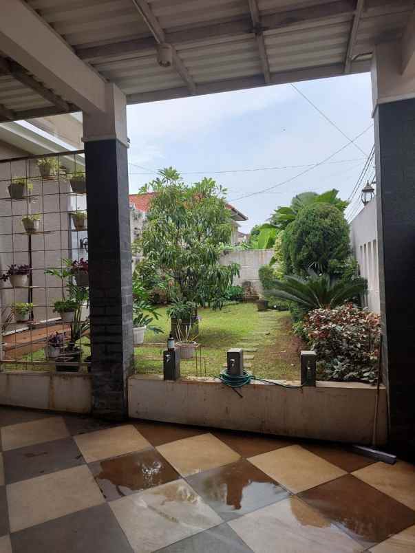dijual rumah bumi bintaro