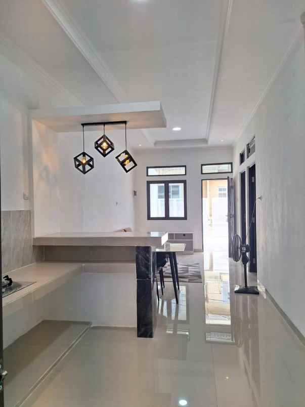 dijual rumah bumi rinjani mustikajaya