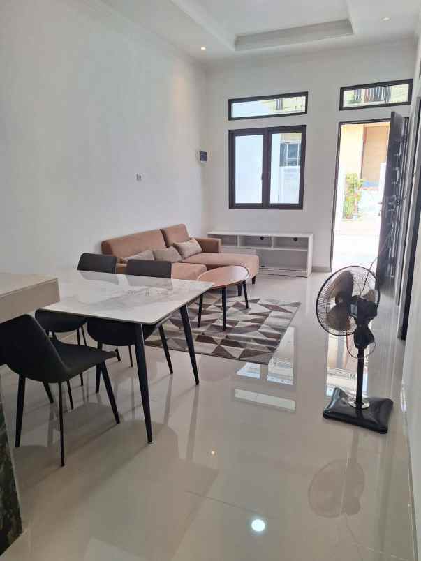 dijual rumah bumi rinjani mustikajaya