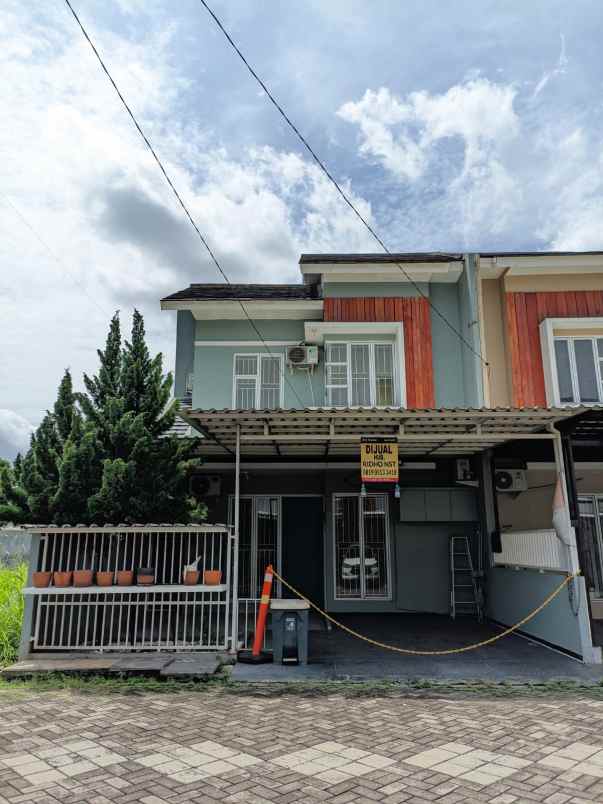 Dijual Rumah Cantik Siap Huni D Leaf Permata Bintaro
