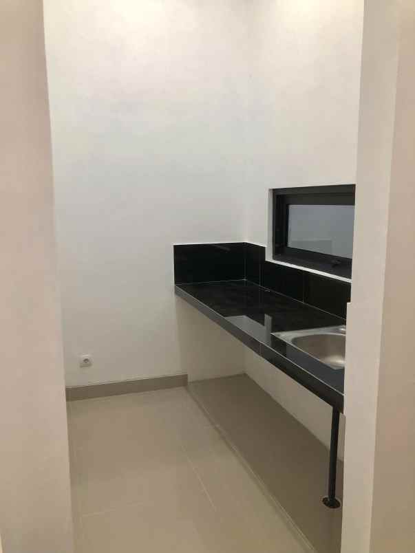 dijual rumah caturharjo