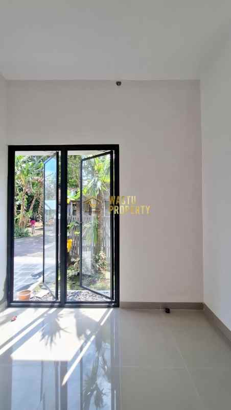 dijual rumah caturharjo kec sleman kab