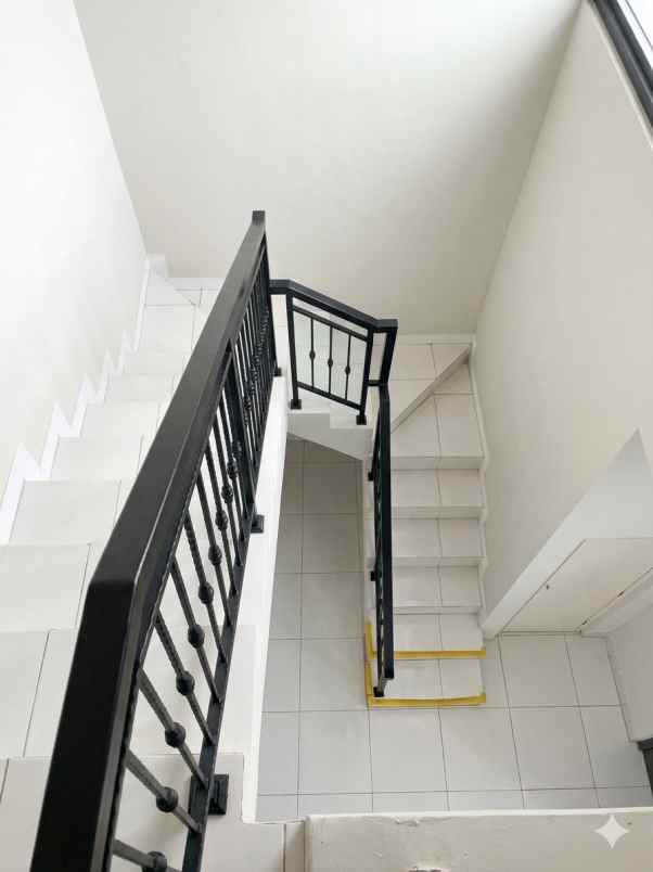 dijual rumah cibubur residence