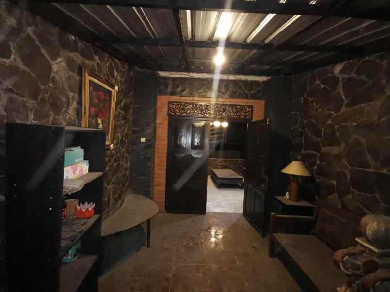 dijual rumah ciliwung