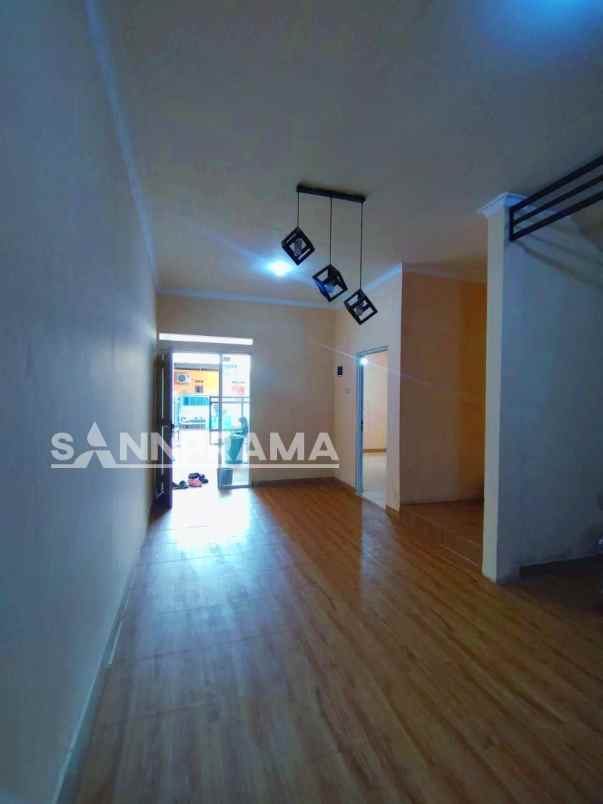 dijual rumah cinangka