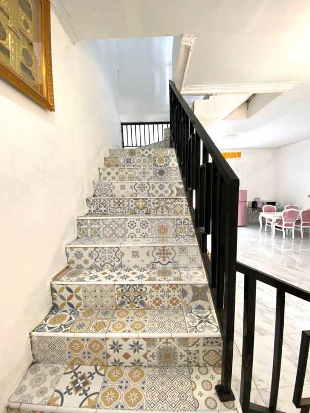 dijual rumah cipayung jakarta timur