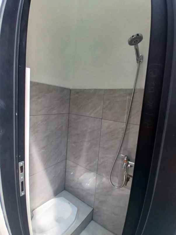 dijual rumah cipedak