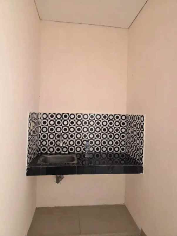dijual rumah ciputat